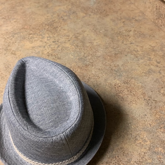 Hat - Picture 3 of 4